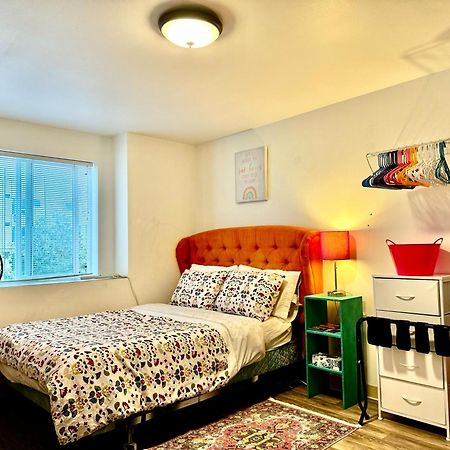 Micro Studio Apartment In University District- 10 Mins Walk To University Of Wa Seattle Buitenkant foto