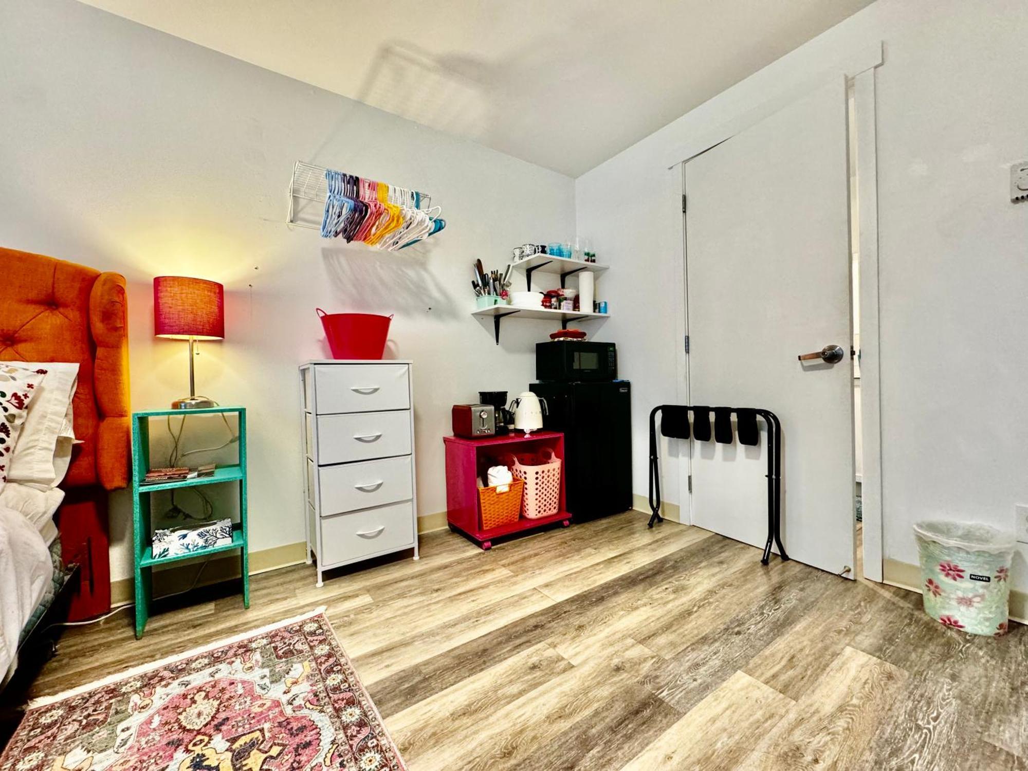 Micro Studio Apartment In University District- 10 Mins Walk To University Of Wa Seattle Buitenkant foto