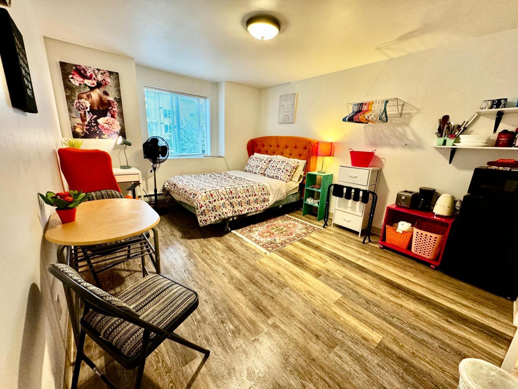 Micro Studio Apartment In University District- 10 Mins Walk To University Of Wa Seattle Buitenkant foto