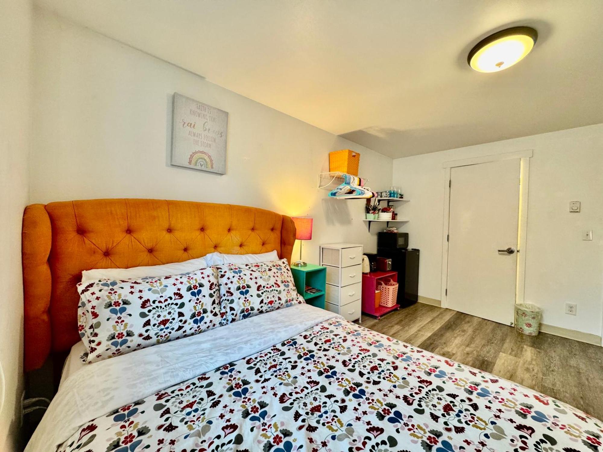 Micro Studio Apartment In University District- 10 Mins Walk To University Of Wa Seattle Buitenkant foto