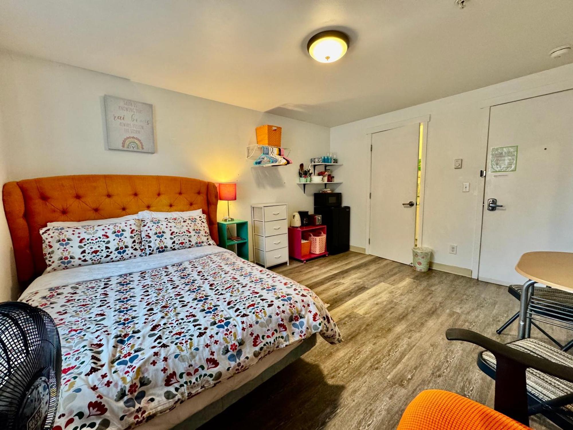 Micro Studio Apartment In University District- 10 Mins Walk To University Of Wa Seattle Buitenkant foto